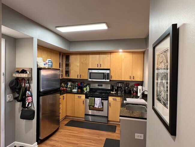 Kitchen - 475 K St NW
