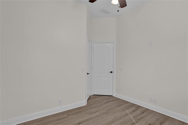 Building Photo - 2105 Burke Dr