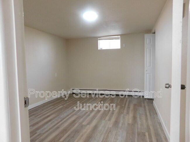 Building Photo - 1340 Orchard Ave