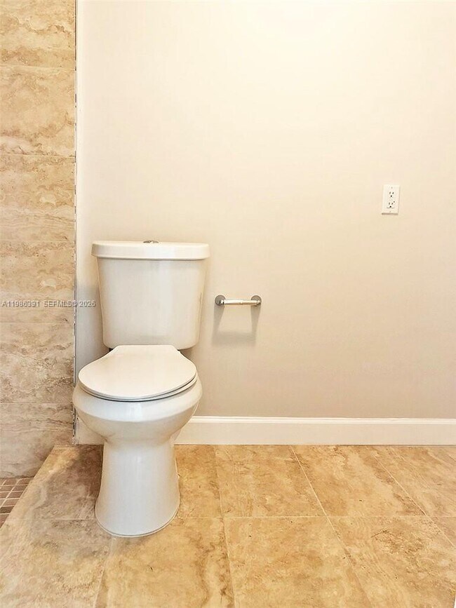 Building Photo - 7650 SW 10th Ct