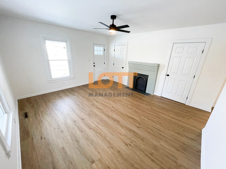 Building Photo - 603 Cedar Lane Rd