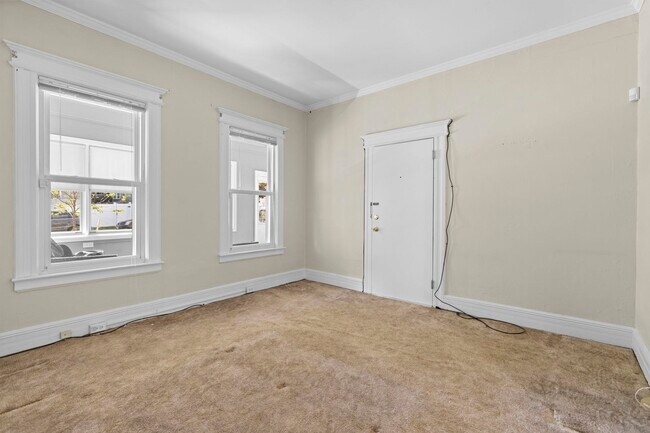 Building Photo - 520 Schuyler Ave