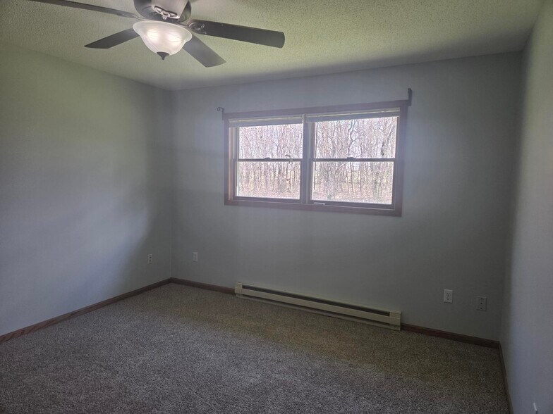 Building Photo - 1274 Circle Pine Dr