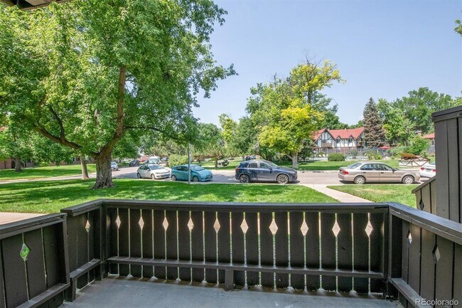 Building Photo - 3250 Oneal Cir