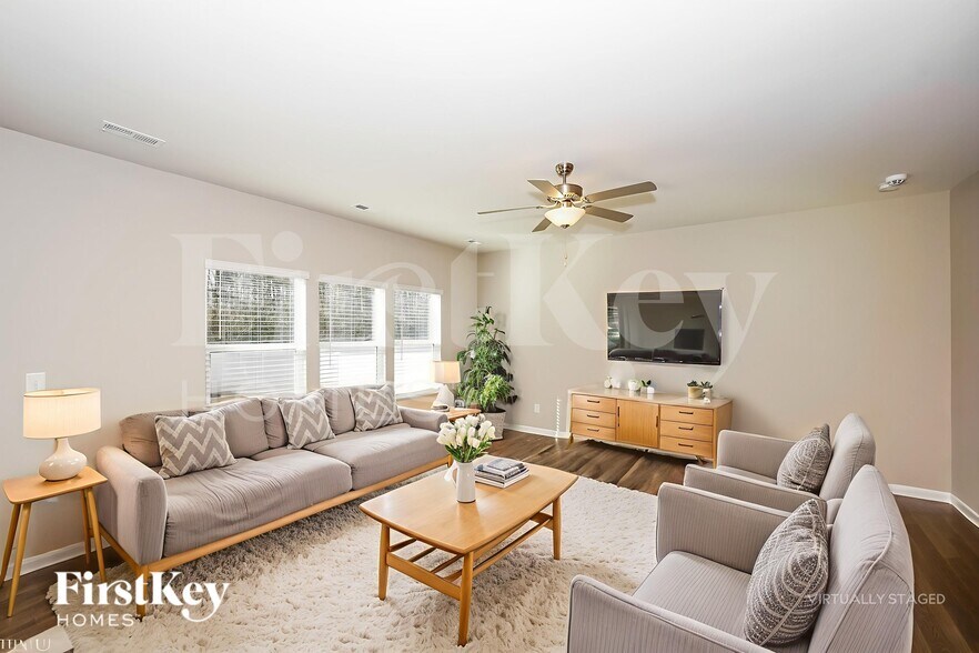 Building Photo - 9620 Hamel St