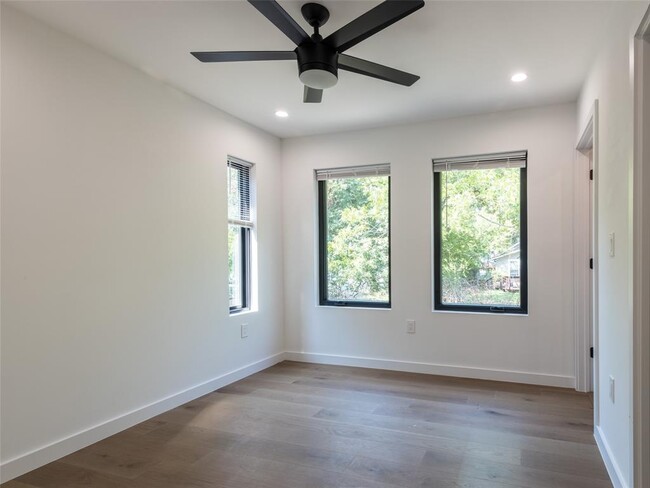 Building Photo - 3405 Fruth St