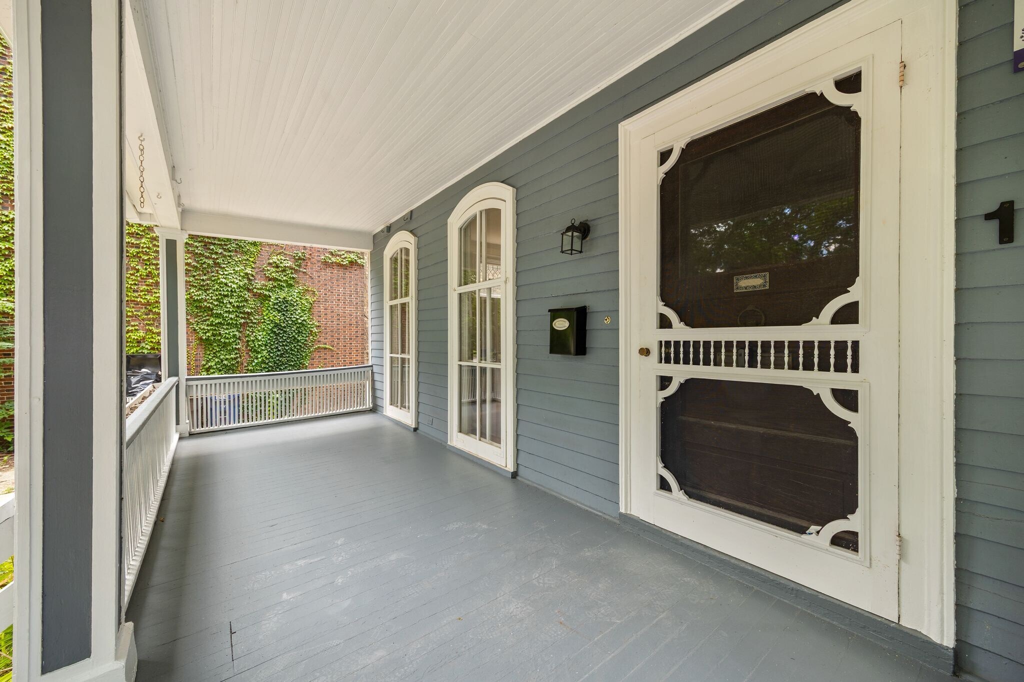 Building Photo - 1906 Orrington Ave