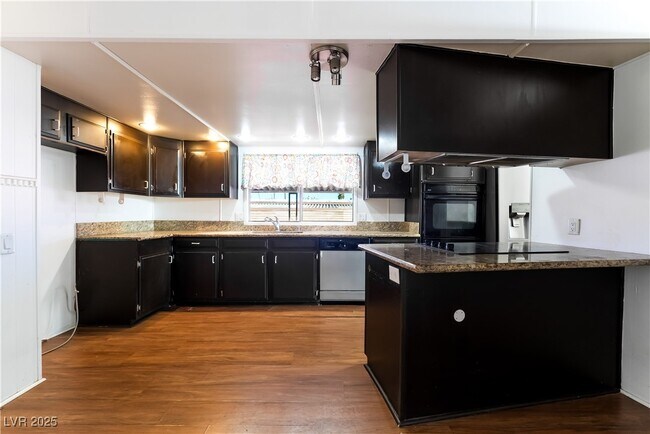 Building Photo - 4790 Fuentes Way