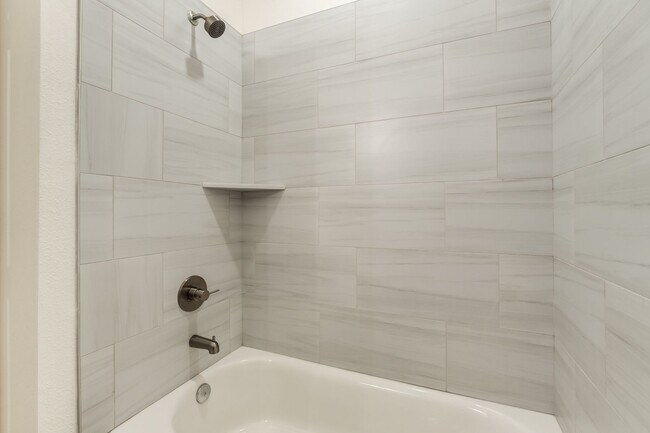 Building Photo - AVAILABLE FOR PRELEASE - 3 Bedroom Townhome in Escondido - Frenship ISD