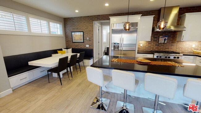 Building Photo - 12860 S Seaglass Cir
