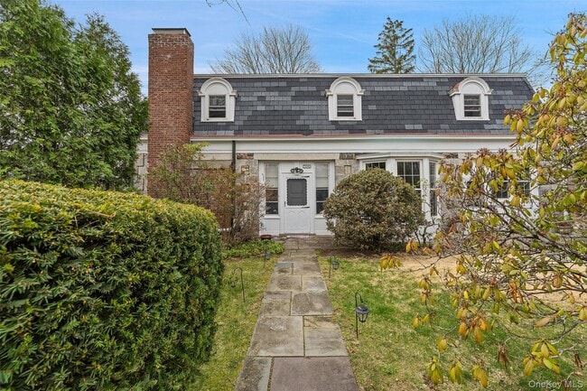 Building Photo - 598 N Lake Blvd