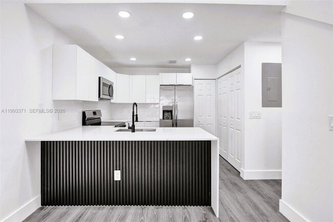 Building Photo - 1818 Adventure Pl