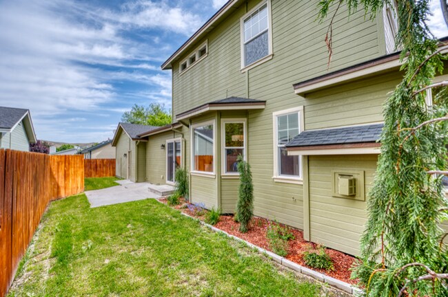 Building Photo - 7150 W Tobi Ct