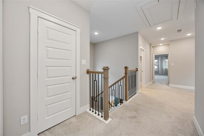 Building Photo - 18523 Parkland Row Dr