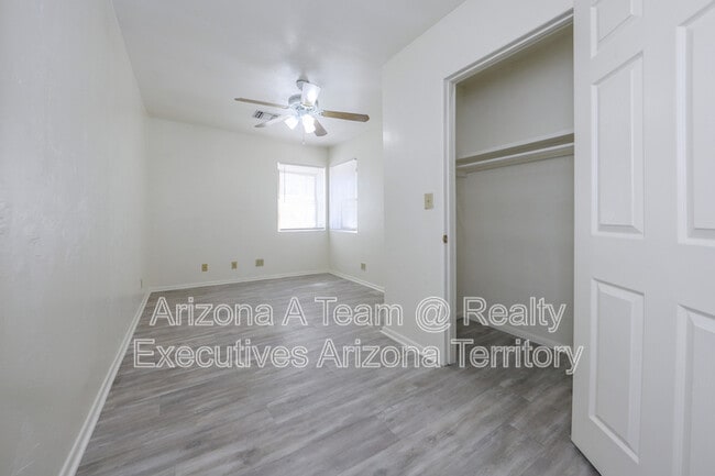 Building Photo - 1014 N 7th Ave