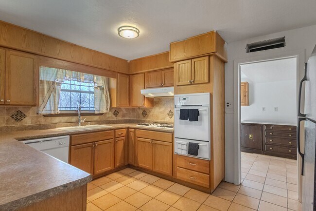 Building Photo - Adobe beauty in New Mexico South County Valley