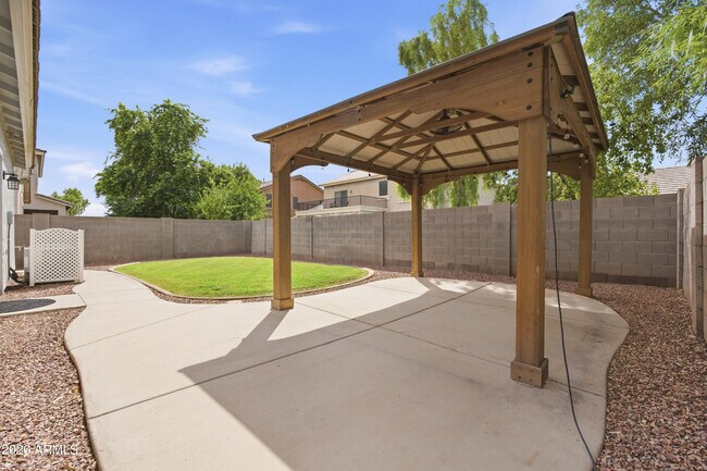 Building Photo - 4248 S Mariposa Dr