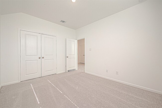 Building Photo - 5402 Holly Hvn Ct