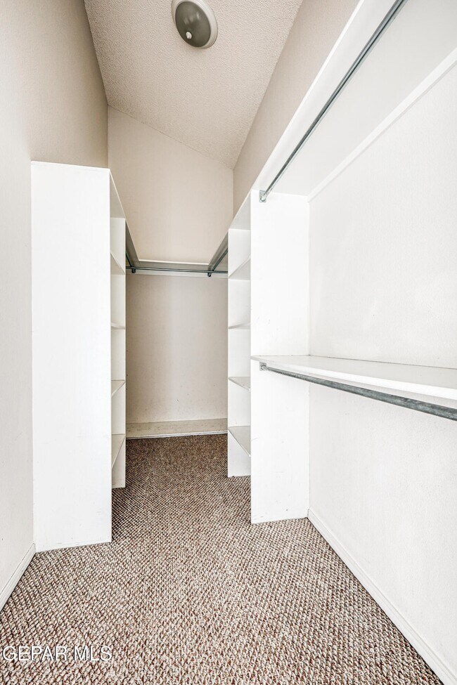 Building Photo - 4733 R L Shoemaker Dr