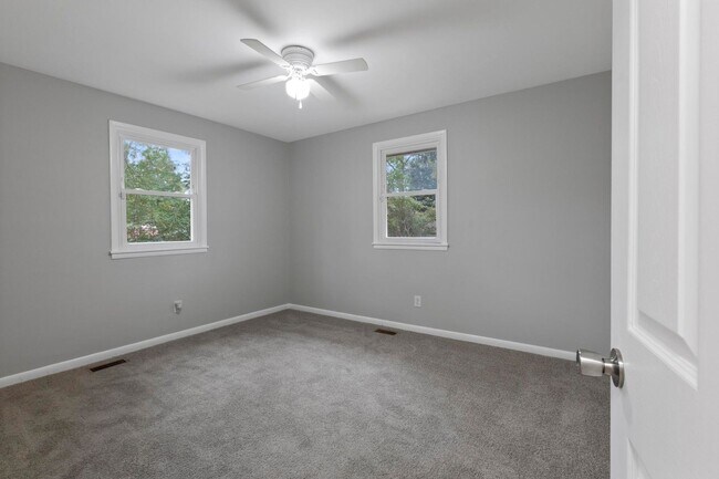 Building Photo - House for Rent in Jacksonville!