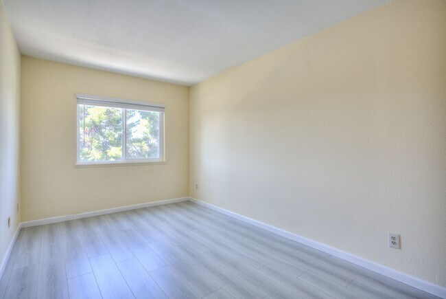 Building Photo - Rowland Unified School District?Welcome to Your Stylish West Covina Retreat!