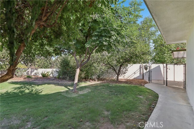 Building Photo - 1184 Lyndhurst Dr