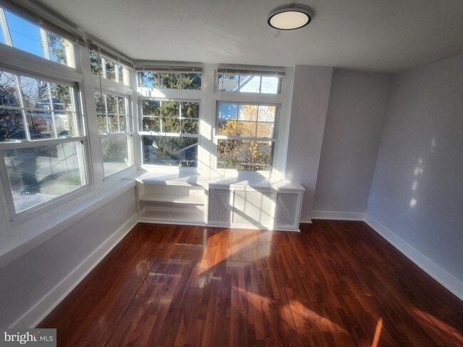 Building Photo - 6709 N 6th St