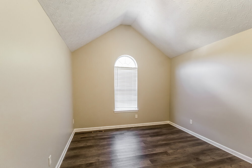 Building Photo - 2098 Sugar Creek Falls Ct