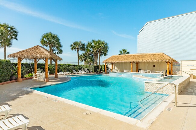 Building Photo - 7700 Seawall Blvd