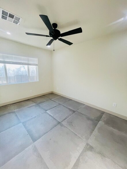 Bedroom 1 - 1501 W Lynwood St