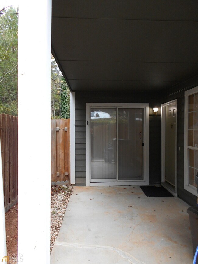 Building Photo - 818 Wuthering Way