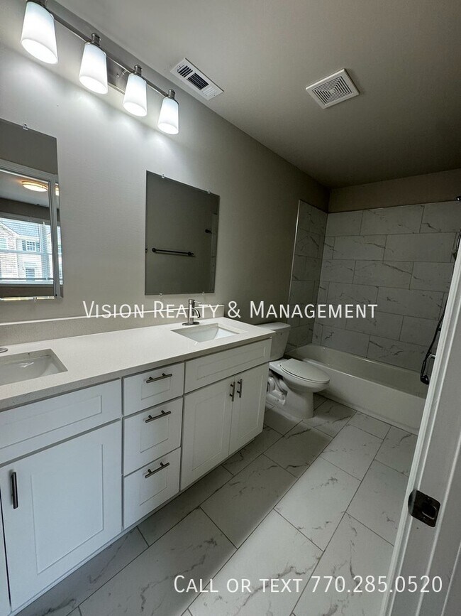 Building Photo - 8330 Triple Crown Dr