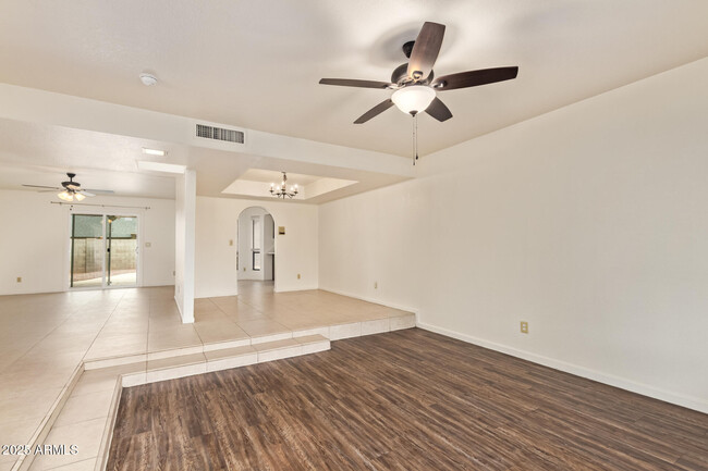 Building Photo - 1840 W Navarro Ave