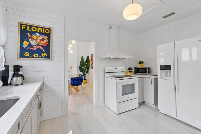 Building Photo - 140B M L King Ave