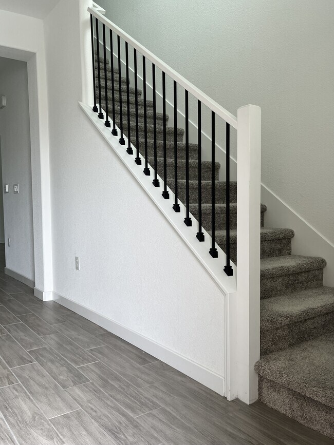 Building Photo - 1432 Algodon Rd