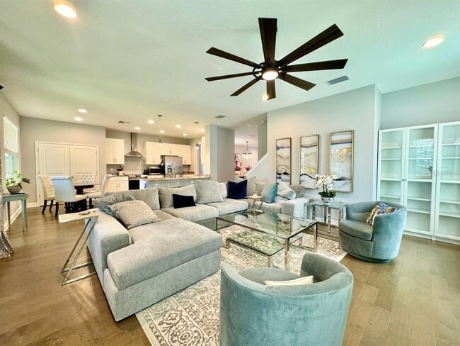 Building Photo - 816 W Adalee St