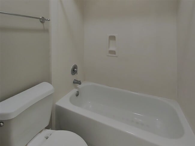 Building Photo - 6855 Tournament Dr