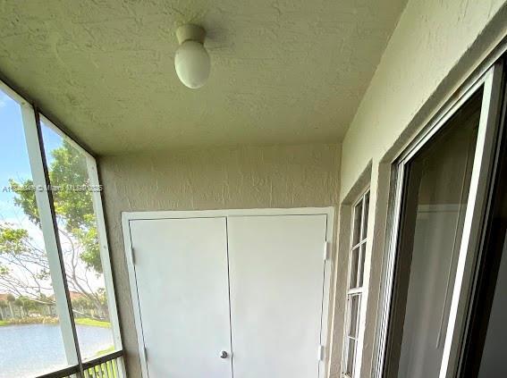 Building Photo - 2850 N Oakland Forest Dr