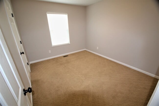 Building Photo - 3 Bedroom - Dublin