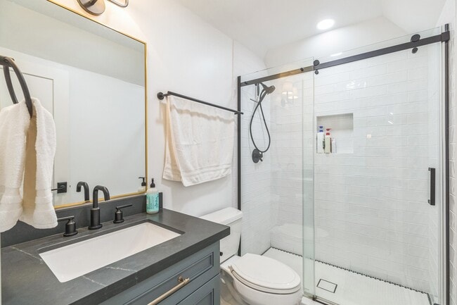 Building Photo - 4810 Middle Falls Dr