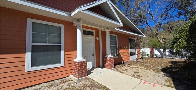 Building Photo - 1569 NW 29 Rd