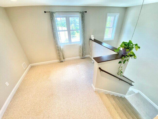 Building Photo - 2 Bedroom Home in Williston VT Available 9...