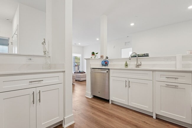 Building Photo - 5104 Mary Ashby Wy