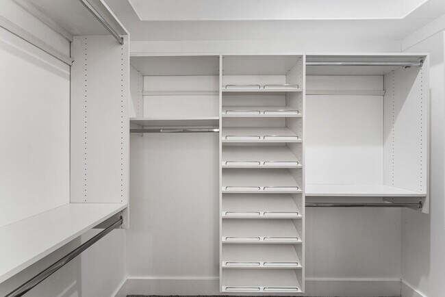 Building Photo - 4145 E Campbell Ave