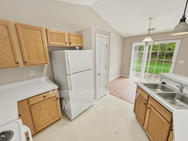 Building Photo - 776 Waterbrook Ln