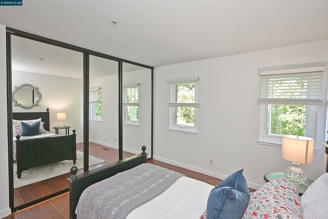 Building Photo - 3279 Mt Diablo Ct
