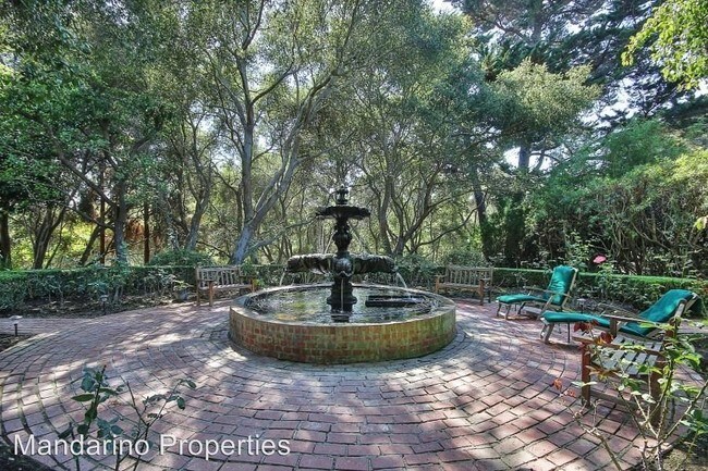 Building Photo - 4395 Via Esperanza