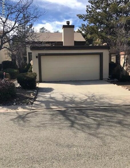 front of home with private garage - 1413 Coyote Rd