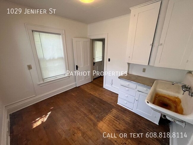 Building Photo - 1029 Jenifer St