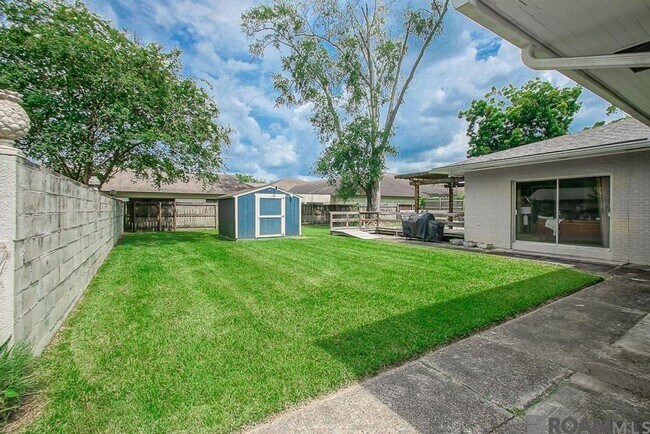 Building Photo - Mid-City Luxury Rental – 4 Bed / 3 Bath